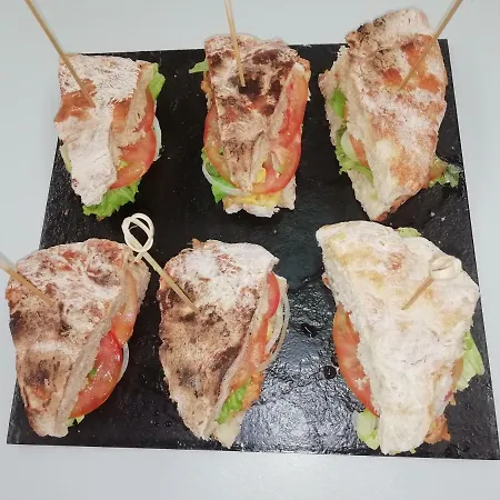 Albergue Crucesinn *